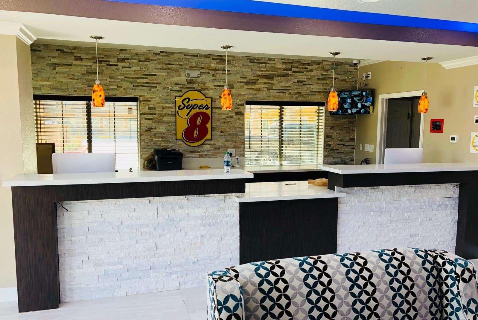 Super 8 By Wyndham Houston Northwest 2*