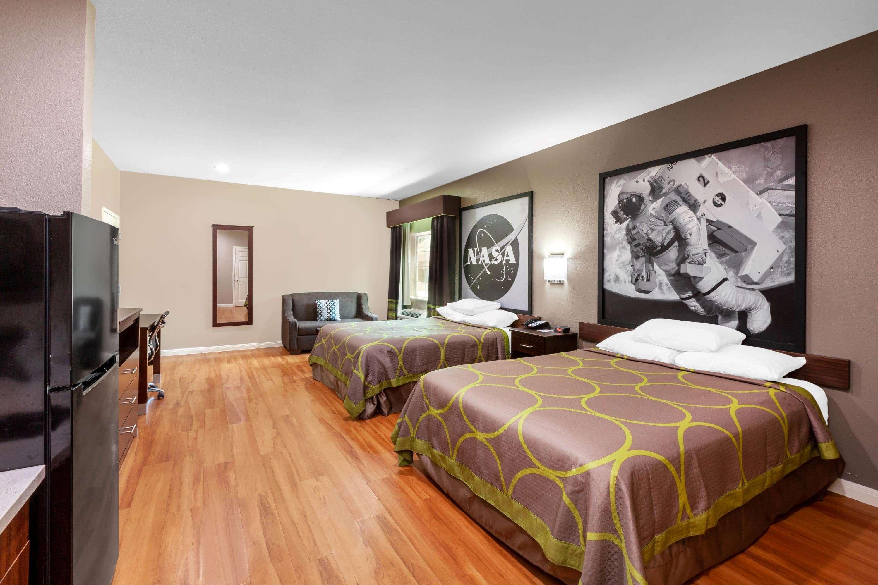 Hotel Super 8 By Wyndham Houston Northwest 2*
