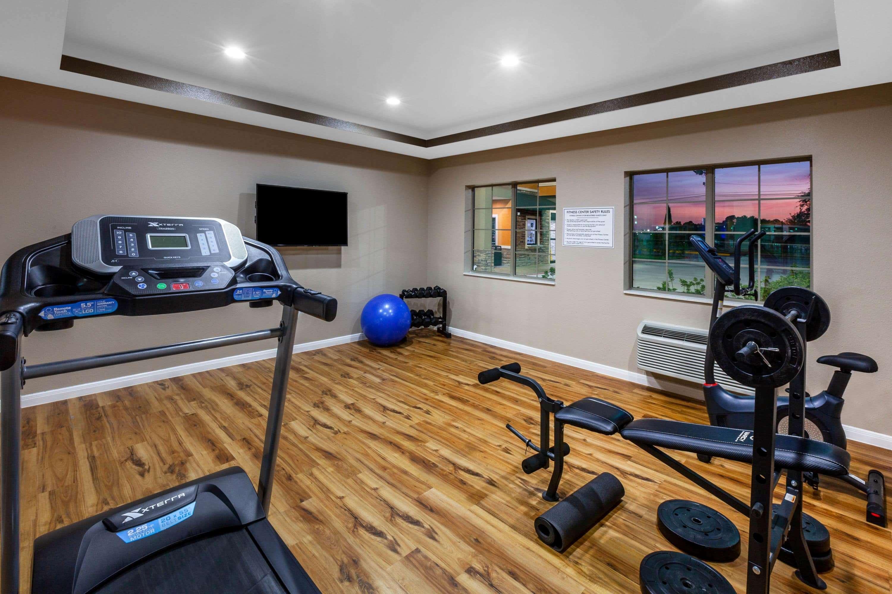 Hotel Super 8 By Wyndham Houston Northwest